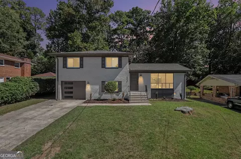 3018 Thrasher Cir, Decatur, GA 30032