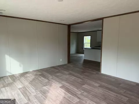 Living - 1509 E 4th St Ext, Alma, GA 31510 photo 2 of 4