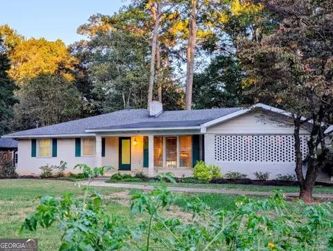 1086 Chatsworth Dr, Avondale Estates, GA 30002