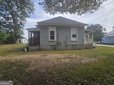 Exterior - 14 Mill St, Jackson, GA 30233 photo 3 of 3