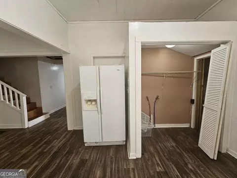 Entry Way - 14 Mill St, Jackson, GA 30233 photo 3 of 3