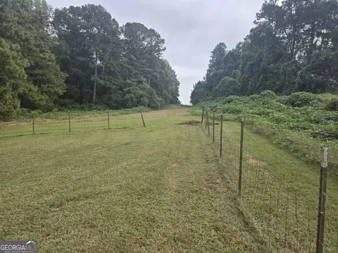 Exterior - 70 Arnold Rd, Hampton, GA 30228 photo 4 of 8