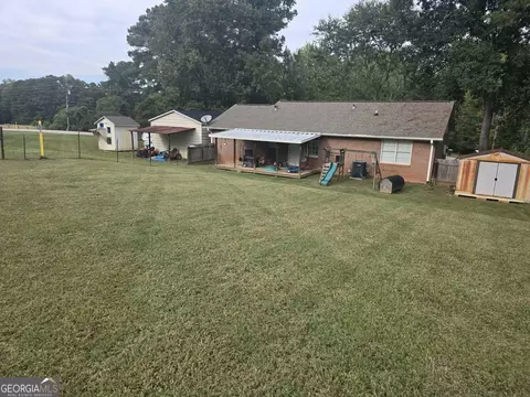 Exterior - 70 Arnold Rd, Hampton, GA 30228 photo 5 of 8
