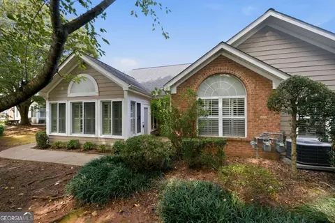 2235 Orchard Pl, Roswell, GA 30076
