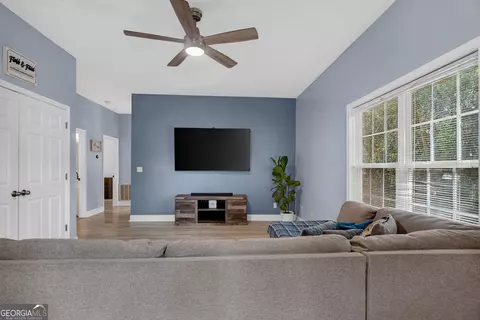 Living - 520 Jefferson St, Lagrange, GA 30240 photo 2 of 2