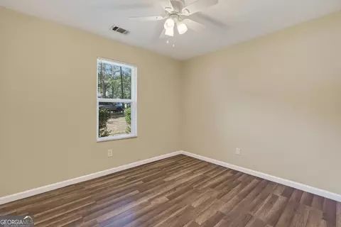 Bedroom - 112 Starlake Dr, Jackson, GA 30233 photo 1 of 6