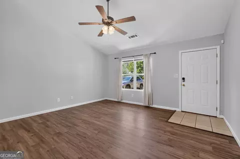 Living - 112 Starlake Dr, Jackson, GA 30233 photo 2 of 4
