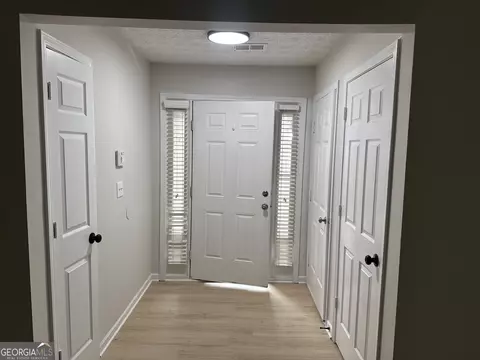 Entry Way - 180 Meadowbrook Ct, Covington, GA 30016 photo 2 of 2