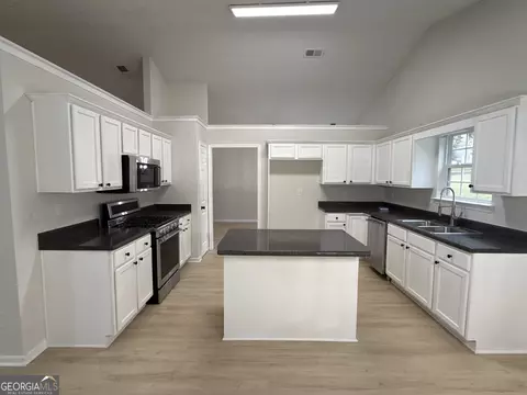 Kitchen - 180 Meadowbrook Ct, Covington, GA 30016 photo 1 of 1