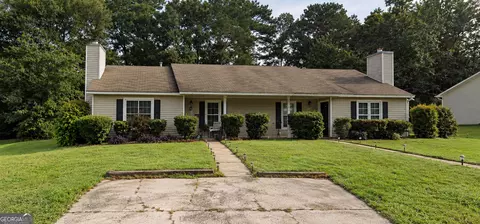 268-270 Matthew Ln, Jonesboro, GA 30238