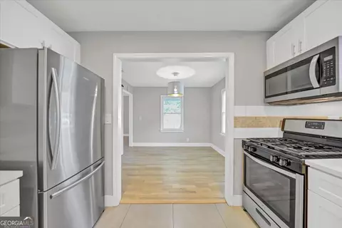 Entry Way - 3014 E Point St, Atlanta, GA 30344 photo 4 of 4