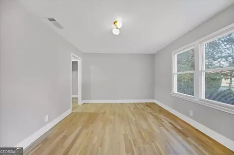 Living - 3014 E Point St, Atlanta, GA 30344 photo 2 of 4