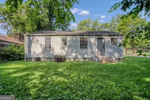 Exterior - 3014 E Point St, Atlanta, GA 30344 photo 5 of 9