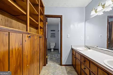 Bath - 7388 Post Rd, Winston, GA 30187 photo 5 of 7