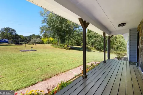 Exterior - 7388 Post Rd, Winston, GA 30187 photo 7 of 11