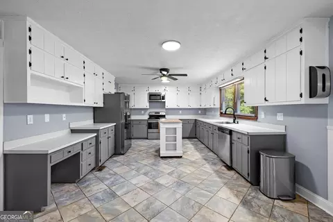 Kitchen - 7388 Post Rd, Winston, GA 30187 photo 2 of 3