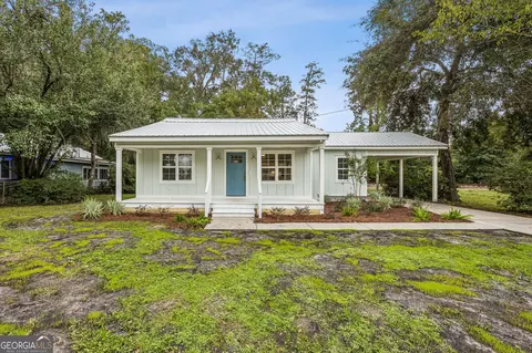 110 E Central Ave, Kingsland, GA 31548