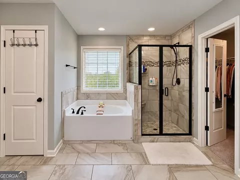 Bath - 424 Post Oak Way, Warner Robins, GA 31088 photo 2 of 6