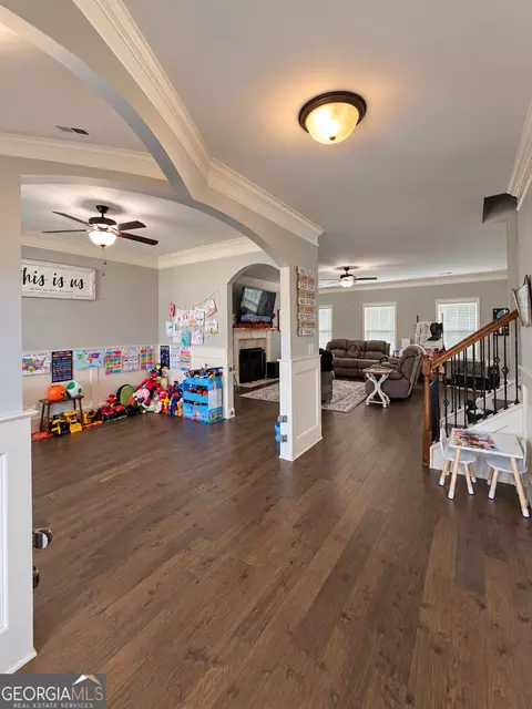 Entry Way - 424 Post Oak Way, Warner Robins, GA 31088 photo 4 of 8