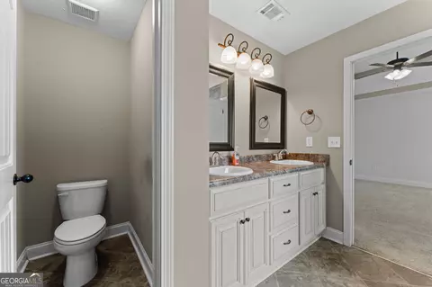 Bath - 115 Winsted Ct, Perry, GA 31069 photo 4 of 4