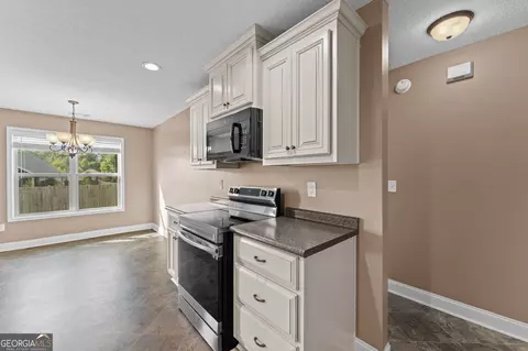 Entry Way - 115 Winsted Ct, Perry, GA 31069 photo 1 of 1