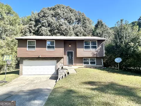 2877 SW Woodburn Ct SW, College Park, GA 30349