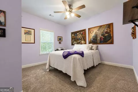 Bedroom - 662 Grove St, Barnesville, GA 30204 photo 3 of 5