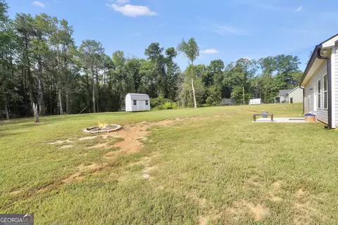 Exterior - 662 Grove St, Barnesville, GA 30204 photo 4 of 8