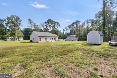 Exterior - 662 Grove St, Barnesville, GA 30204 photo 8 of 8