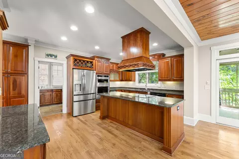 Kitchen - 44 Sassafras Rdg, Jasper, GA 30143 photo 3 of 4