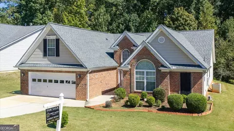 Exterior - 190 Meadowbrook Ct, Covington, GA 30016 photo 3 of 4