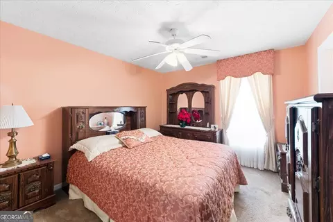 Bedroom - 190 Meadowbrook Ct, Covington, GA 30016 photo 5 of 8