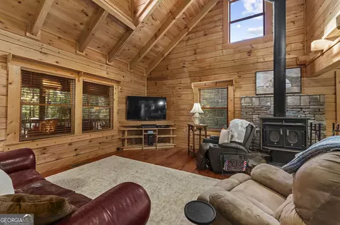 Living - 677 E Valley Rd NE, Rydal, GA 30171 photo 2 of 4