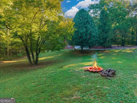 Exterior - 677 E Valley Rd NE, Rydal, GA 30171 photo 1 of 16