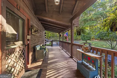 Exterior - 677 E Valley Rd NE, Rydal, GA 30171 photo 7 of 16