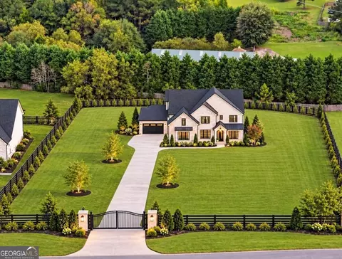 1736 Lee Peters Rd, Loganville, GA 30052