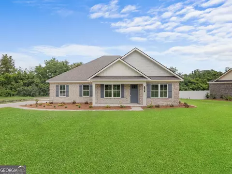 103 Pin Oak Ln, Statesboro, GA 30458