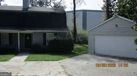 4435 Mcbrayer Rd, Flowery Branch, GA 30542