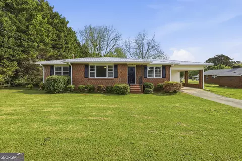 93 Carlton Ave, Union Point, GA 30669