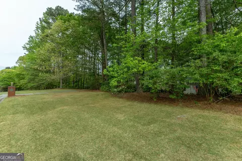 Exterior - 175 Weeping Willow Way, Tyrone, GA 30290 photo 16 of 18