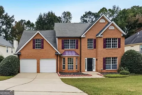 175 Championship Ct, Fayetteville, GA 30215