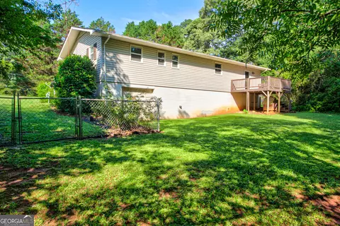 Exterior - 451 Defoor Rd, Toccoa, GA 30577 photo 3 of 3
