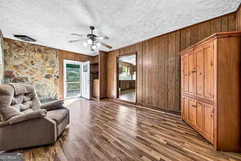 Living - 451 Defoor Rd, Toccoa, GA 30577 photo 4 of 5