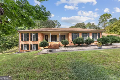 2570 Benton Dr, Jonesboro, GA 30236