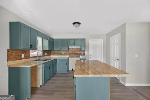 Kitchen - 813 Tyus Rd, Bowdon, GA 30108 photo 1 of 5