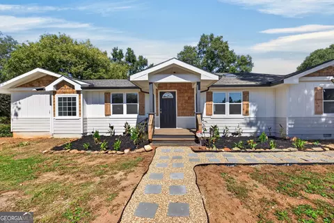 Exterior - 813 Tyus Rd, Bowdon, GA 30108 photo 2 of 7
