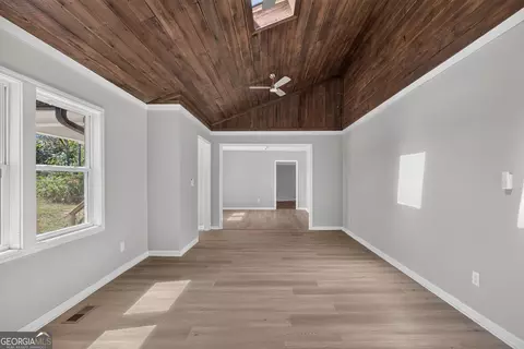 Living - 813 Tyus Rd, Bowdon, GA 30108 photo 1 of 4