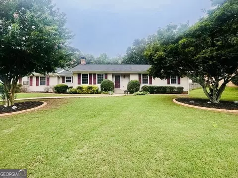 1114 Longwood Dr SW, Marietta, GA 30008