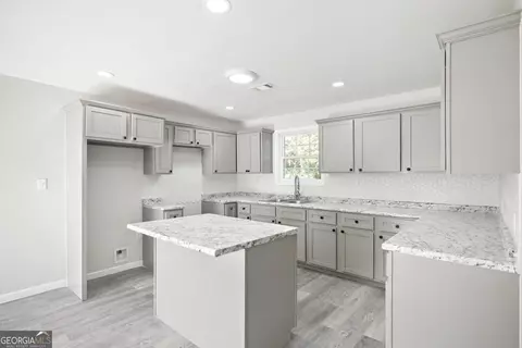 Kitchen - 204 Thomas St, Dublin, GA 31021 photo 1 of 2