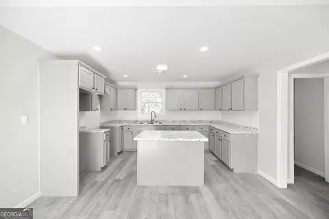 Other - 204 Thomas St, Dublin, GA 31021 photo 2 of 8
